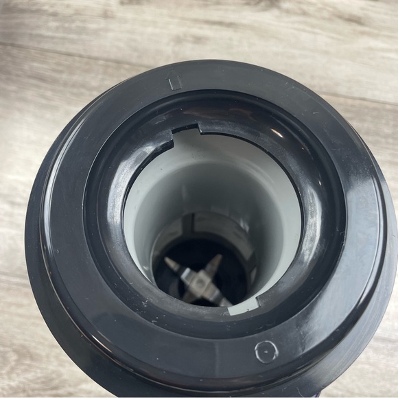 Magic Bullet Juicer Attachment Pitcher, Lid with Separator, Pusher, and Bottom - Picture 5 of 8